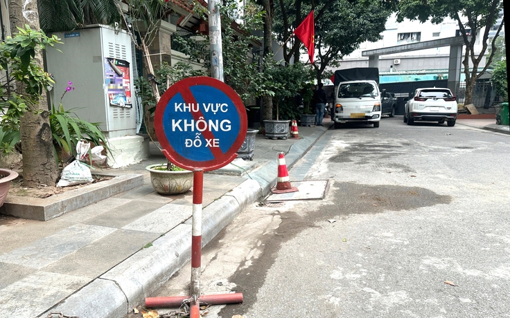 Ô tô đỗ trước cửa, chủ nhà có quyền đuổi, đặt biển cấm?