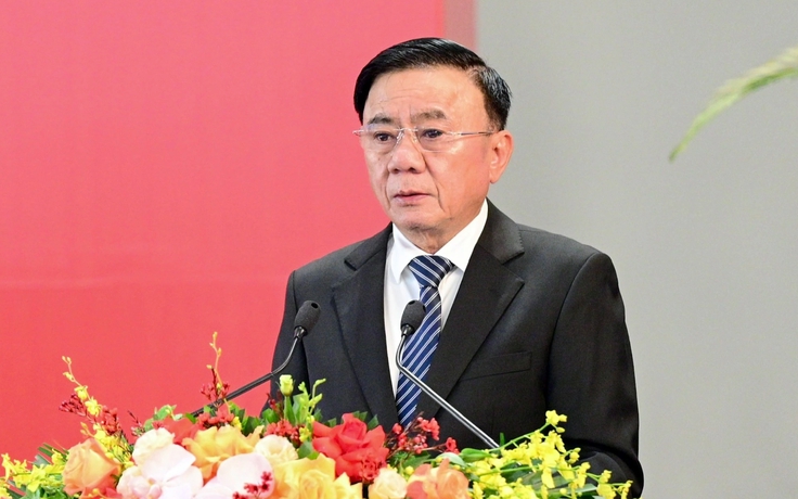 Ông Trần Cẩm Tú tái cử Thường trực Ban Bí thư