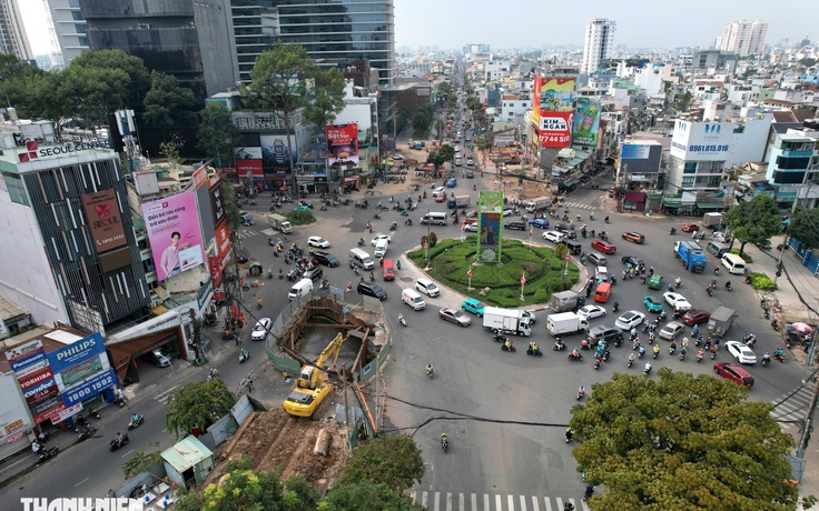 Nhìn từ trên cao: Metro số 2 Bến Thành - Tham Lương đi qua những tuyến đường nào?