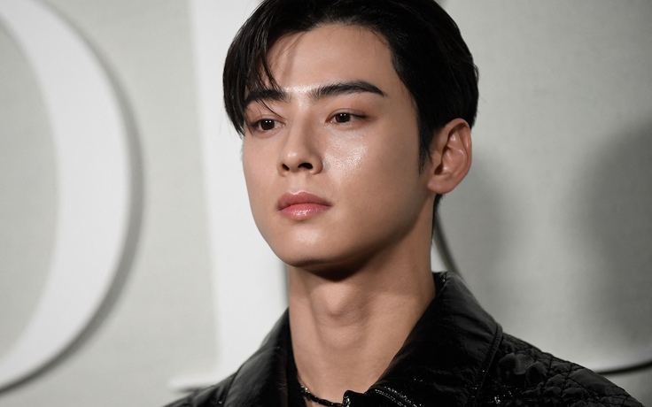 'Thần tượng đẹp trai nhất Hàn Quốc' xin lỗi giữa bê bối trốn thuế chấn động