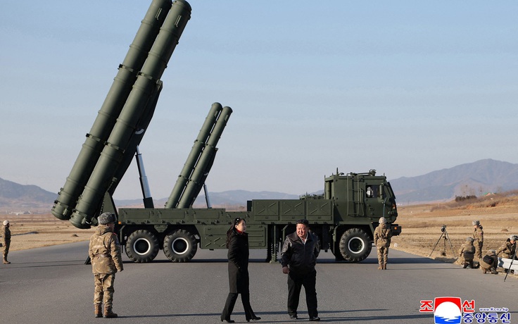 Ông Kim Jong-un gửi thông điệp về hạt nhân trước thềm đại hội đảng