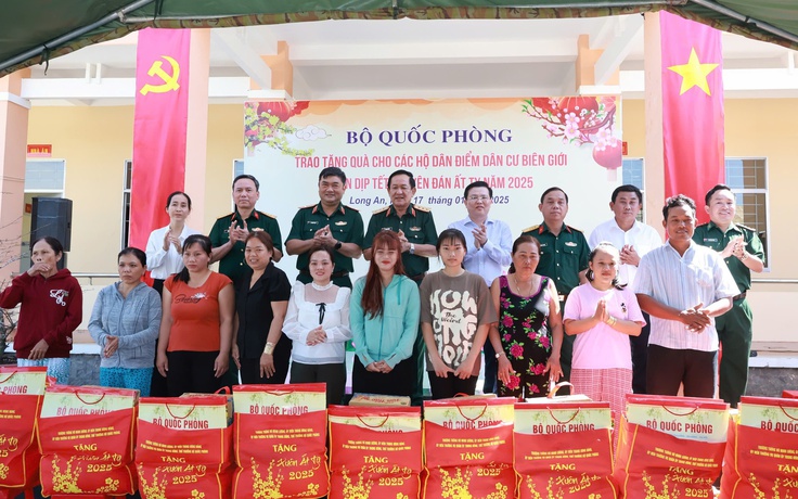 Xuân chiến sĩ 2026: Gần 5 tỉ đồng chăm lo tết vùng biên