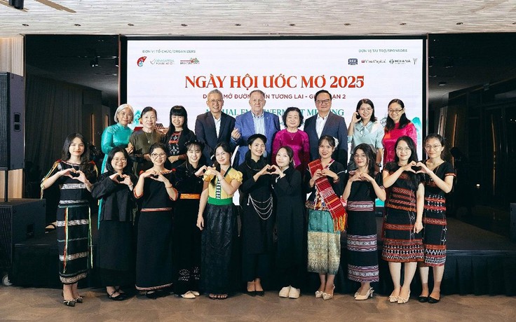 Gieo mầm tri thức trên những miền đất khó