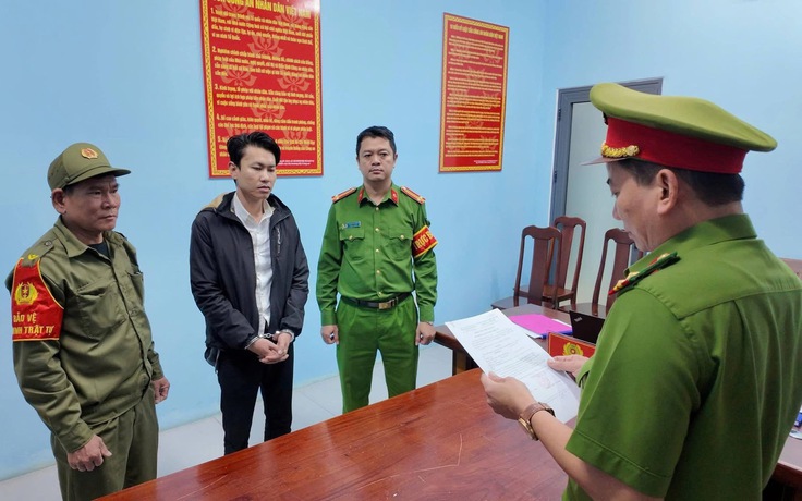 Bắt giam người đàn ông gây rối, hành hung người khác sau va chạm giao thông