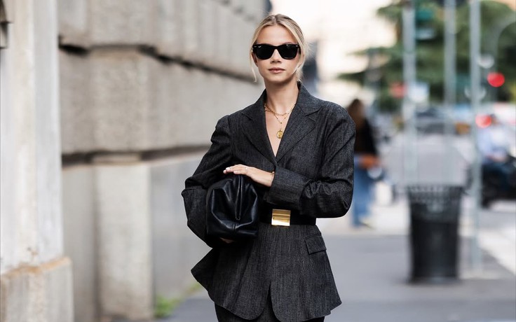 Váy cocktail, quần tây, giày cao gót... sự dung hòa giữa ban ngày và tiệc tối