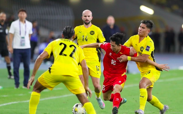 Nếu Malaysia vẫn cho cả 7 cầu thủ nhập tịch lậu tái đấu Việt Nam: Thầy Kim cần làm gì?