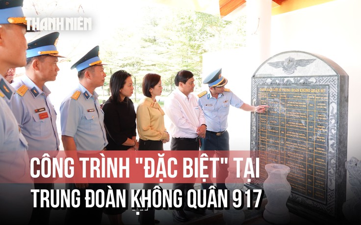Báo Thanh Niên dựng bia tưởng niệm 18 liệt sĩ tại Trung đoàn Không quân 917