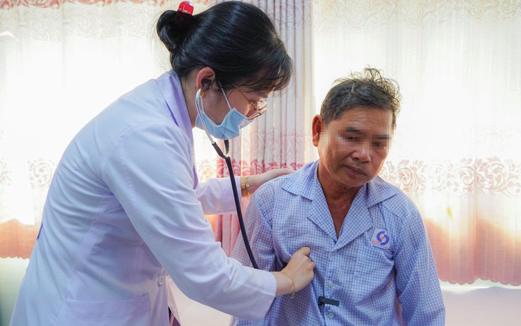 TP.HCM: Ngủ trên ghe giữa sông Đồng Nai, người đàn ông bất ngờ bị đột quỵ