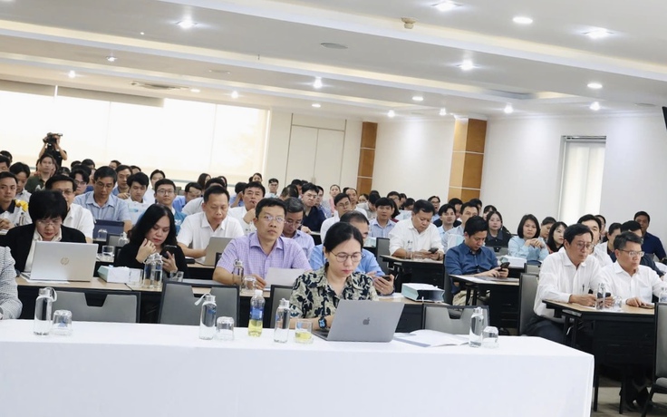 Tiến sĩ phải ra doanh nghiệp làm việc hoặc tu nghiệp nước ngoài sau mỗi 5 năm