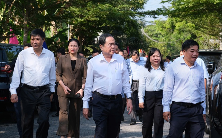 Chủ tịch Quốc hội Trần Thanh Mẫn thăm, tặng quà tết tại Đồng Tháp