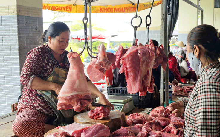 Giá heo hơi hôm nay 31.1.2026: Mất mốc 80.000 đồng