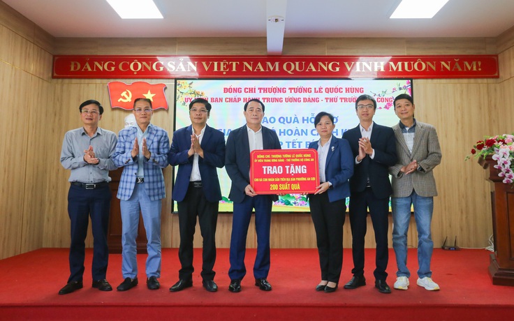 Để người dân khó khăn có cái tết đủ đầy hơn