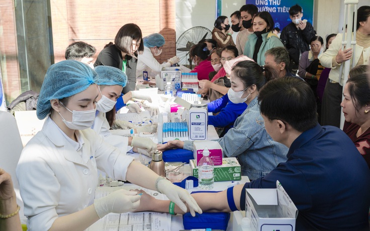 'Chọn xanh cho khỏe': Manulife mong muốn nâng cao nhận thức người trẻ về sức khỏe hệ tiêu hóa