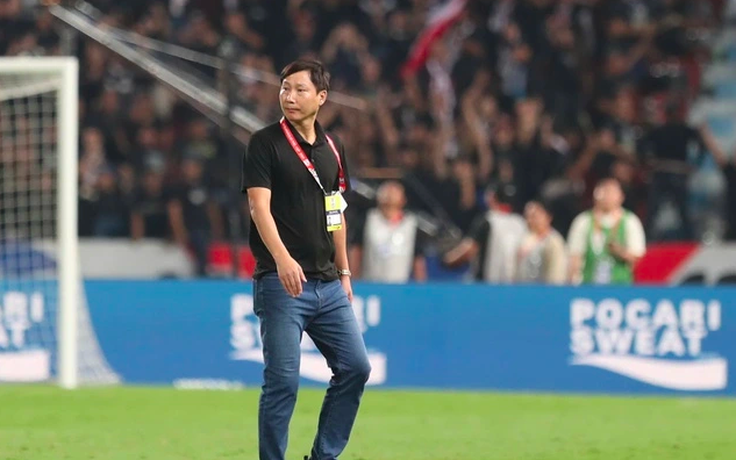 Thầy Kim tiết lộ thú vị về quả táo của Đình Bắc, chiếc áo may mắn và muốn thắng U.23 Kyrgyzstan