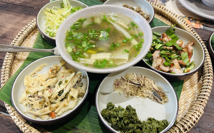 Bữa ăn kéo dài trong bao lâu, vì sao nên ăn chậm nhai kỹ?