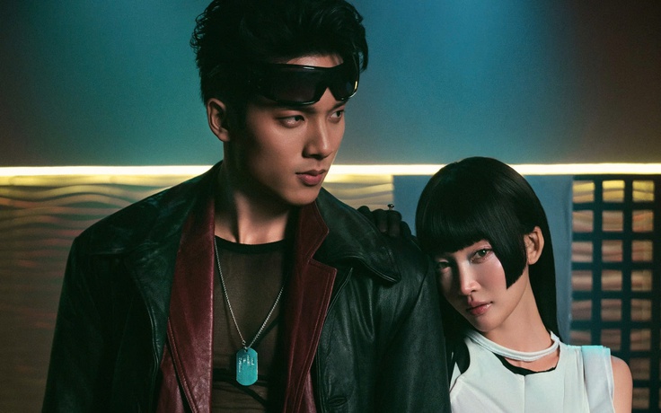 'Em xinh' Juky San tình tứ bên Nam vương cao 1,88 m