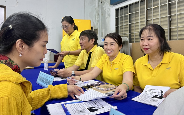 Gần 60% lao động mất hơn 1 năm tìm việc mới: Áp lực đa nhiệm ngày càng lớn