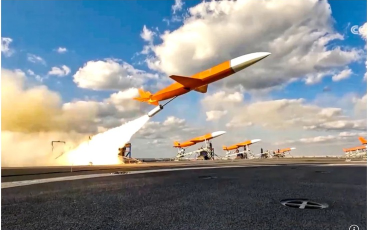 Quân đội Trung Quốc tập trận chống bầy đàn UAV tự sát