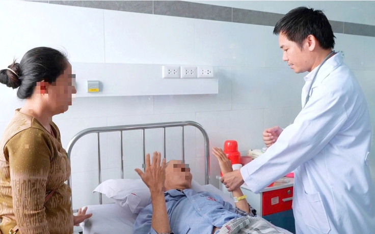 Vỡ túi phình động mạch đốt sống, người đàn ông hôn mê sâu