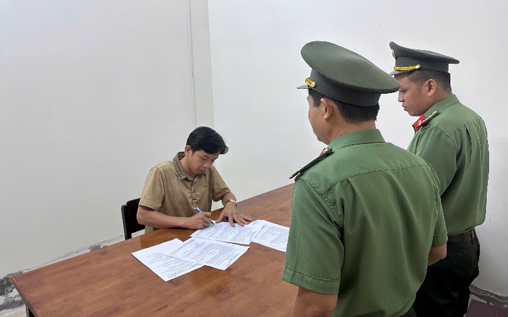 Công an Cần Thơ khởi tố 7 bị can trong vụ án làm tiền giả