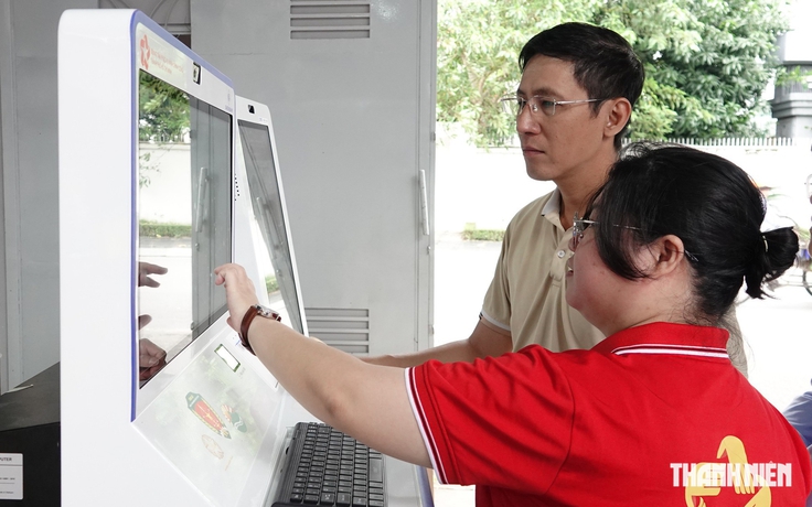 Phường Phú Nhuận đưa tổ công nghệ xuống khu phố, mỗi buổi giúp dân một việc
