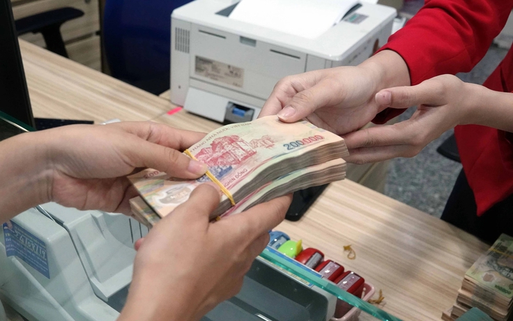 Lãi vay tiêu dùng tăng mạnh