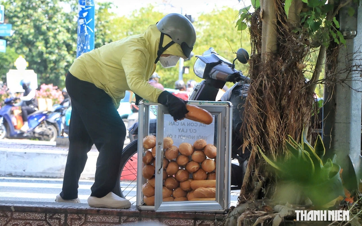 Tủ bánh mì đáng yêu