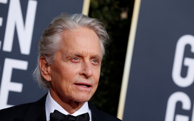 Michael Douglas gây sốc khi tiết lộ từng bán 88 kg cần sa để trả học phí