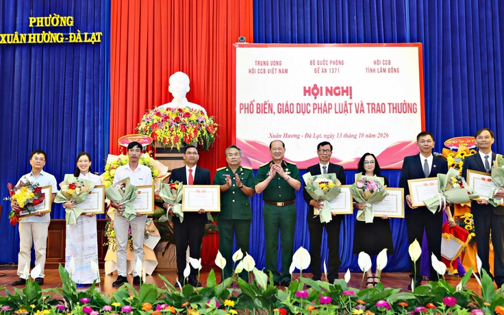 Vụ 6 cựu chiến binh kêu oan: Hội Cựu chiến binh Việt Nam khen thưởng nhà báo, luật sư