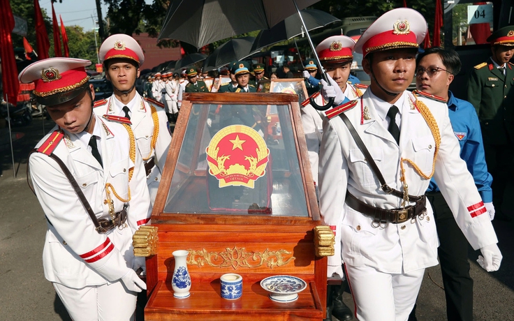 Tiễn đưa các anh về nơi an nghỉ
