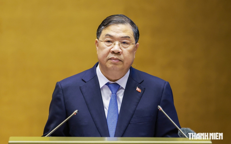 Không đầu tư sân bay, cảng biển theo phong trào