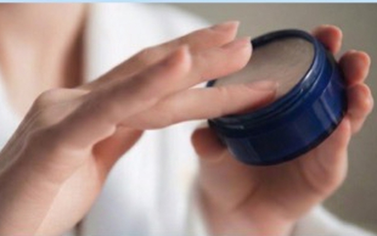 Ngăn ngừa lão hóa trước tuổi 30 nhờ 5 thói quen buổi sáng của chuyên gia