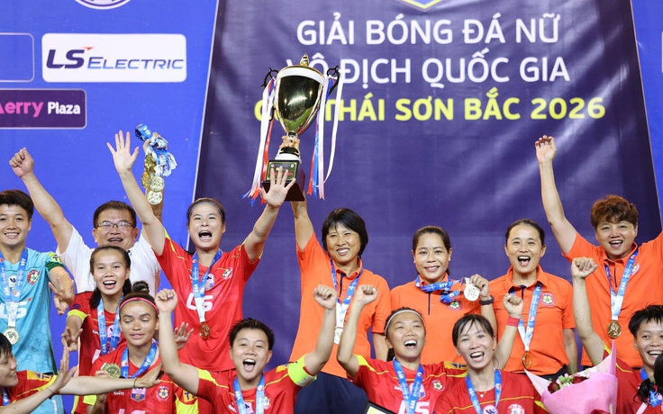Chủ tịch VFF chúc mừng đội nữ TP.HCM I bảo vệ thành công chức vô địch quốc gia Chủ tịch VFF chúc mừng đội nữ TP.HCM I bảo vệ thành công chức vô địch quốc gia