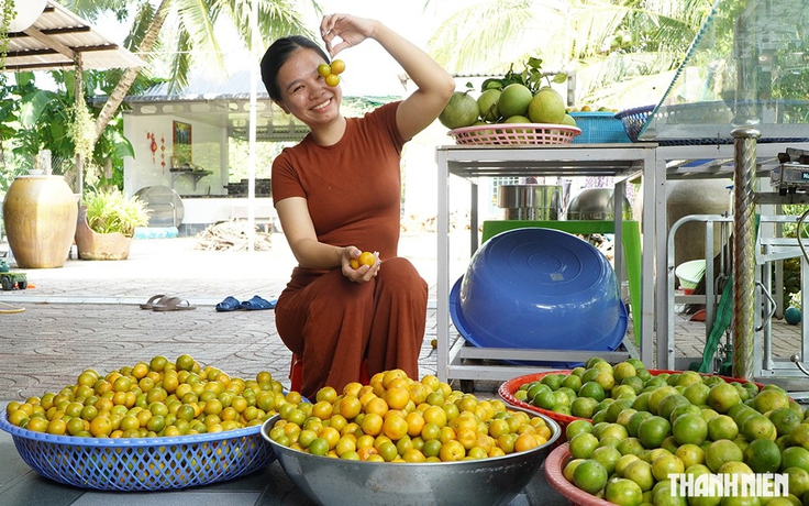 Mứt bưởi hườm giá 650.000 đồng/kg