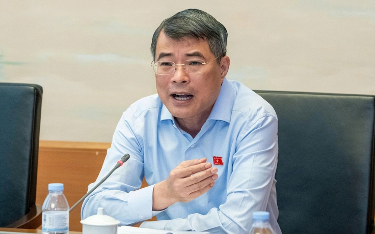 Thủ tướng: Cắt trung gian để người bệnh tiếp cận giá thuốc hợp lý