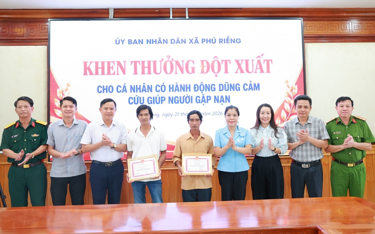 3 người đàn ông dũng cảm nhảy xuống dòng nước chảy xiết cứu thiếu niên 14 tuổi