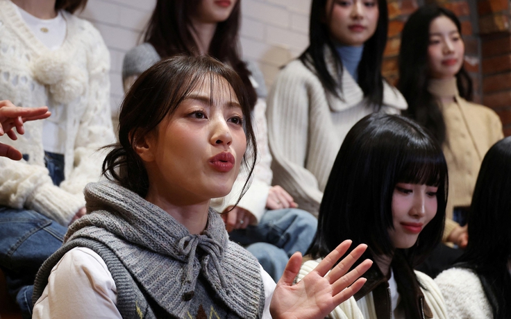 Jihyo (TWICE) chia tay JYP sau 21 năm gắn bó