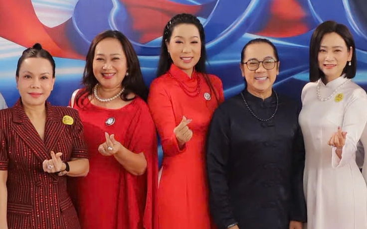 Cuộc hội ngộ đặc biệt của NSND Trịnh Kim Chi, NSƯT Thành Lộc, Việt Hương