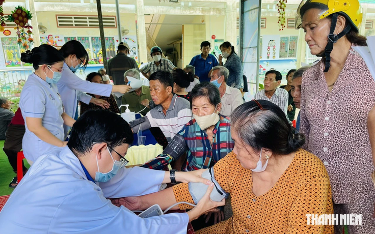 Tích hợp Sổ sức khỏe điện tử trên VNeID cho 100% người dân trước 30.6.2027