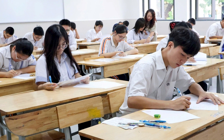 Lần đầu dùng camera, thiết bị dò kim loại giám sát thi học sinh giỏi quốc gia
