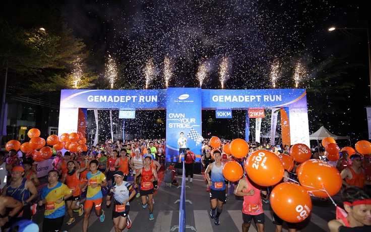 Huỳnh Anh Khôi nhất cự ly 21 km nam giải Gemadept Run với 4.500 người tham dự