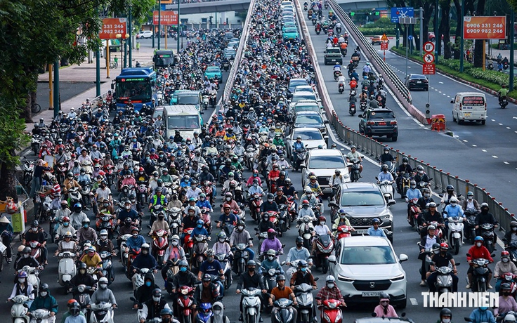 Lăng kính bạn đọc: Hạ tầng đi trước để đón vùng phát thải thấp