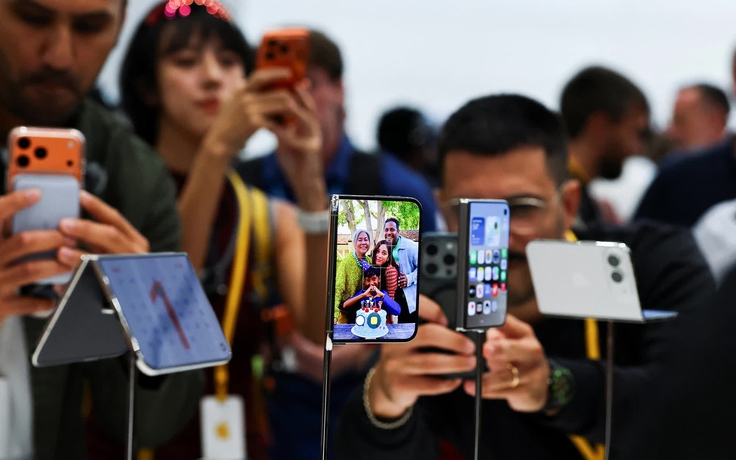 iPhone Duo bất ngờ giảm giá tại Trung Quốc