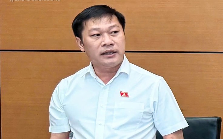 Đề xuất giữ nguyên mức phạt vượt đèn đỏ do 'đã rất cao, đủ răn đe'