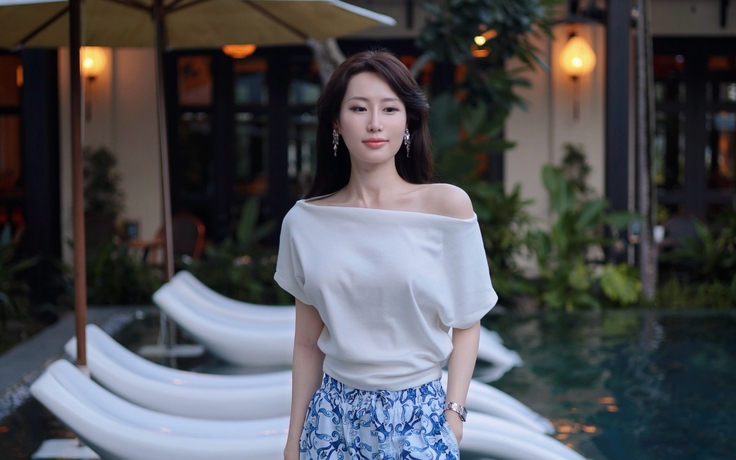 Vì sao hoa tai dáng dài lại “được lòng” phái đẹp?