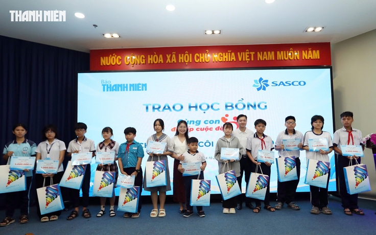 SASCO trao 21 suất học bổng, tiếp sức trẻ mồ côi do Covid-19