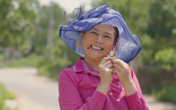Nữ diễn viên là thạc sĩ, tái xuất phim giờ vàng