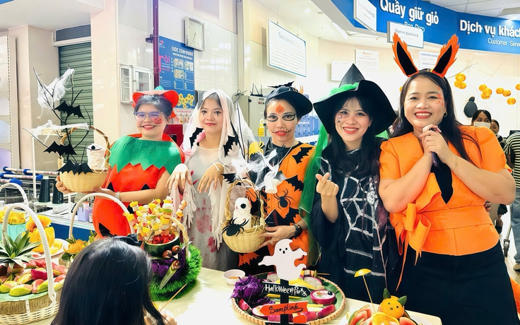 Sức mua bùng nổ, khách hàng hào hứng đến Saigon Co.op đón mùa sale tri ân