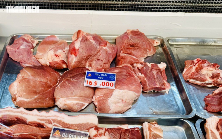 Giá heo hơi hôm nay 29.10.2026: Chỉ còn 43.000 đồng/kg