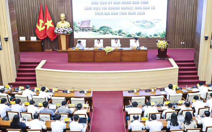 Phê bình 17 chủ tịch UBND xã ở Quảng Ngãi vì thiếu nghiêm túc trong dự hội nghị